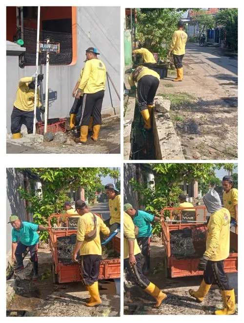 DLH Kabupaten Batang Bersama Warga Kalisalak Kerja Bakti Bersihkan Saluran Irigasi